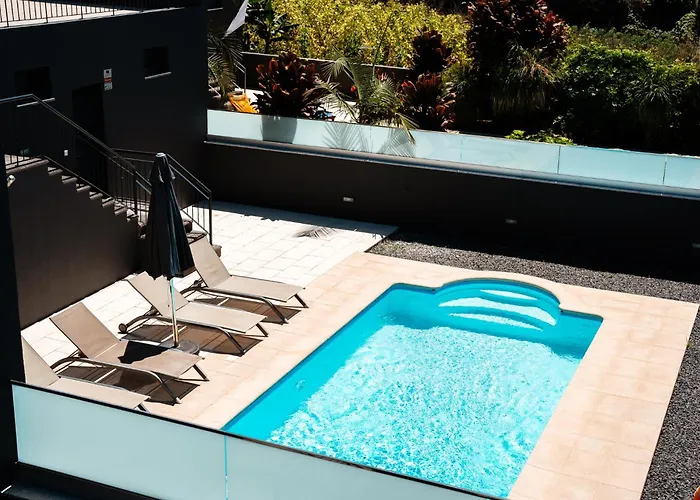 Casas Do Massapez D Calheta (Madeira)